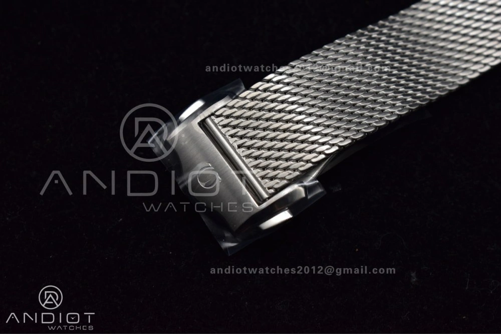 Seamaster 300M 42mm James Bond 60th anniversary VSF Best Edition on Mesh Bracelet A8806