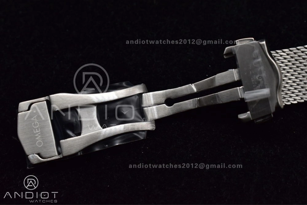 Seamaster 300M 42mm James Bond 60th anniversary VSF Best Edition on Mesh Bracelet A8806