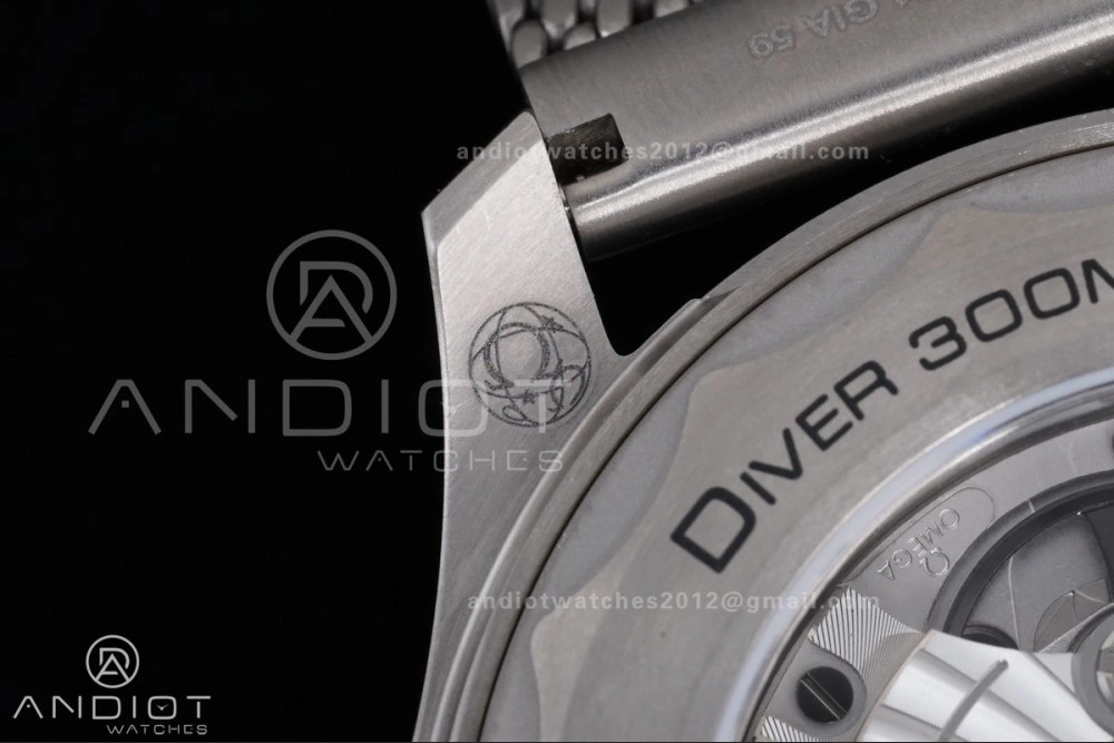 Seamaster 300M Diver Rose Gold VSF 1:1 Best Edition Green Dial on Mesh Bracelet A8806