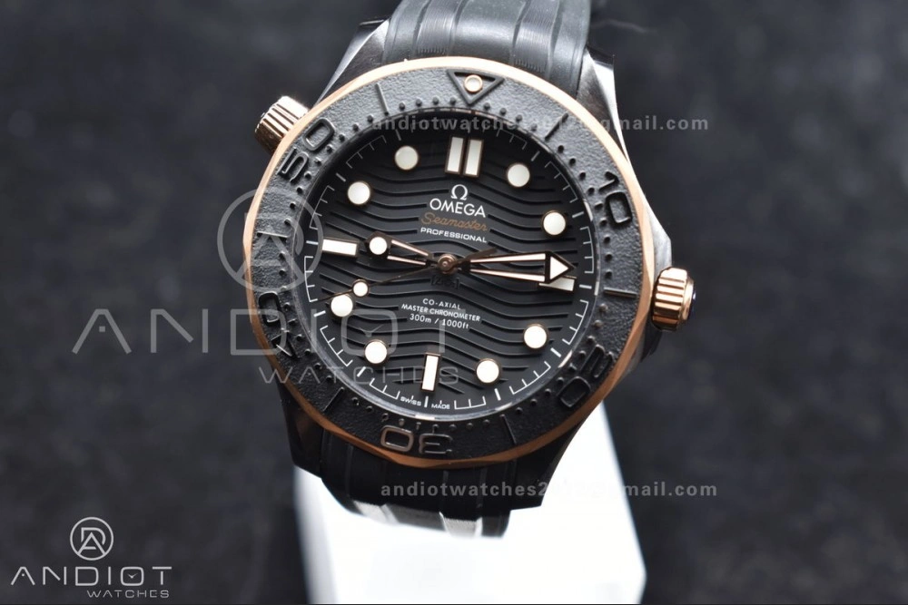 Seamaster 300m 43.5mm Black Ceramic VSF 1:1 Best Edition Black Dial RG Bezel on Black Rubber Strap A8806