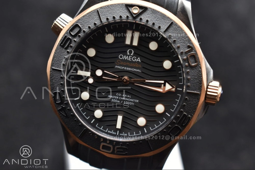 Seamaster 300m 43.5mm Black Ceramic VSF 1:1 Best Edition Black Dial RG Bezel on Black Rubber Strap A8806