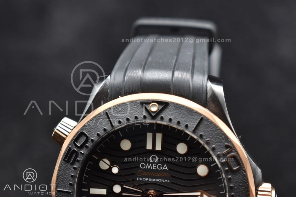 Seamaster 300m 43.5mm Black Ceramic VSF 1:1 Best Edition Black Dial RG Bezel on Black Rubber Strap A8806