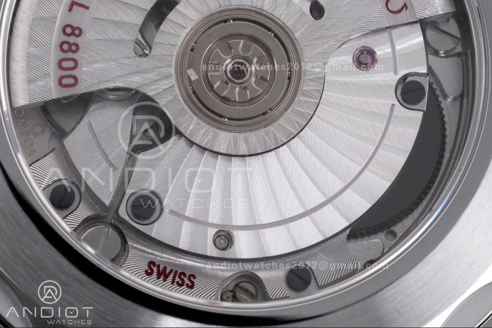 Seamaster Diver 300M Black Ceramic Bezel V4 VSF 1:1 Best Edition White Dial On SS Bracelet Super Clone Asian 8806