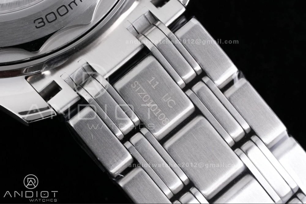 Seamaster Diver 300M Black Ceramic Bezel V4 VSF 1:1 Best Edition White Dial On SS Bracelet Super Clone Asian 8806