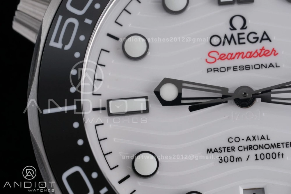 Seamaster Diver 300M Black Ceramic Bezel V4 VSF 1:1 Best Edition White Dial On SS Bracelet Super Clone Asian 8806