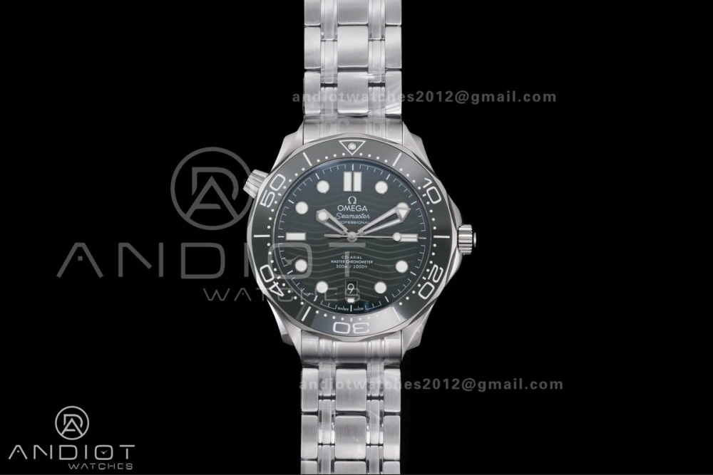 Seamaster Diver 300M Green Ceramic Bezel V4 VSF 1:1 Best Edition Green Dial On SS Bracelet Super Clone Asian 8800