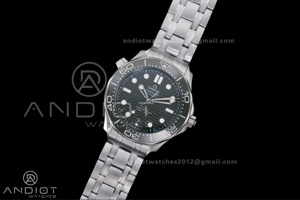 Seamaster Diver 300M Green Ceramic Bezel V4 VSF 1:1 Best Edition Green Dial On SS Bracelet Super Clone Asian 8800