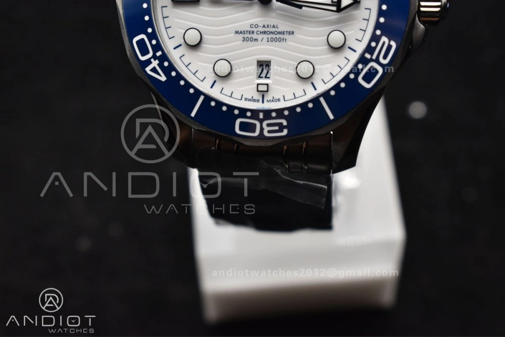 Seamaster Diver 300M SS Blue Ceramic Bezel VSF 1:1 Best Edition White Dial on SS Bracelet A2824