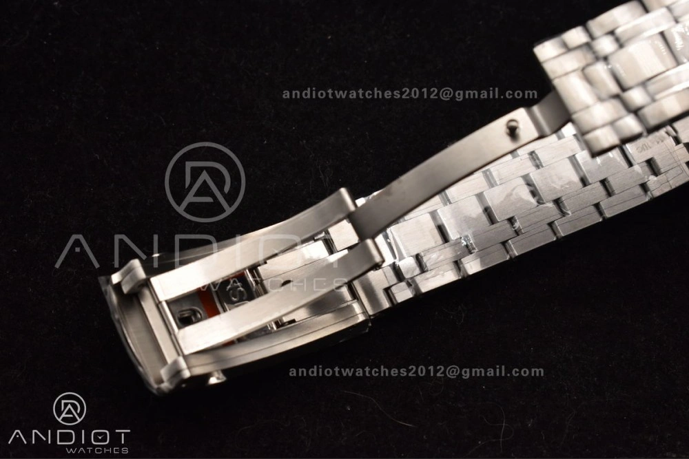 Seamaster Diver 300M SS Blue Ceramic Bezel VSF 1:1 Best Edition White Dial on SS Bracelet A2824