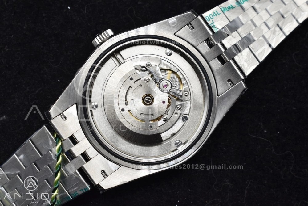 Sky-Dweller 326934 904L SS ZF 1:1 Best Edition Green Dial on SS Jubilee Bracelet A2824