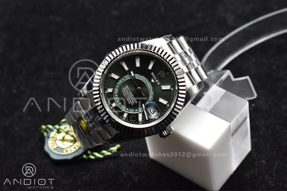 Sky-Dweller 326934 904L SS ZF 1:1 Best Edition Green Dial on SS Jubilee Bracelet A2824