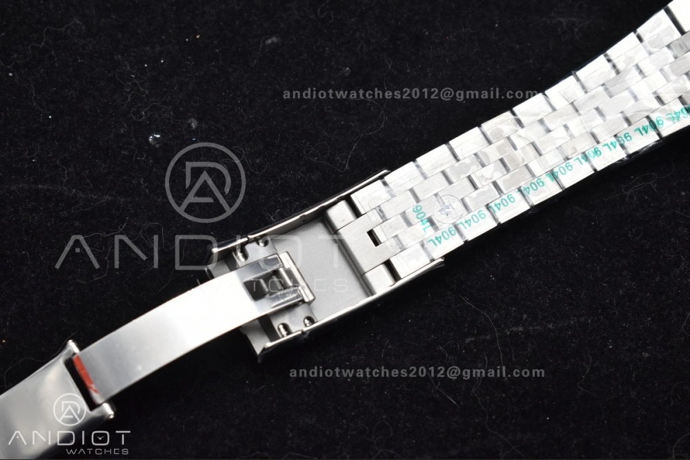 Sky-Dweller 326934 904L SS ZF 1:1 Best Edition White Dial on SS Jubilee Bracelet A2824