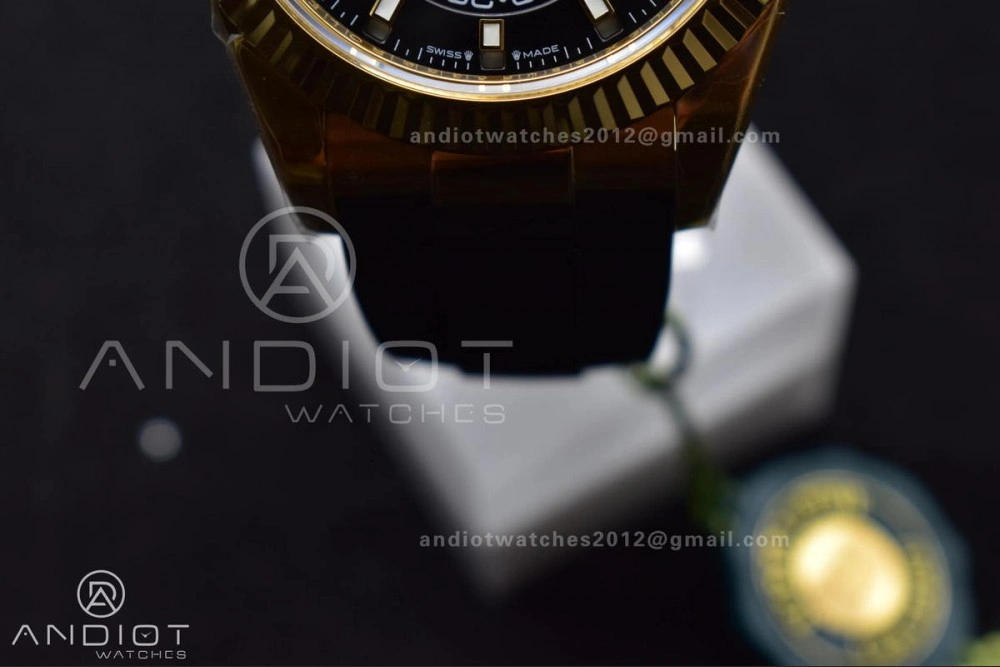 Sky-Dweller 336238 YG ZF 1:1 Best Edition Black Dial on Oysterflex Strap A23J (Gain Weight)