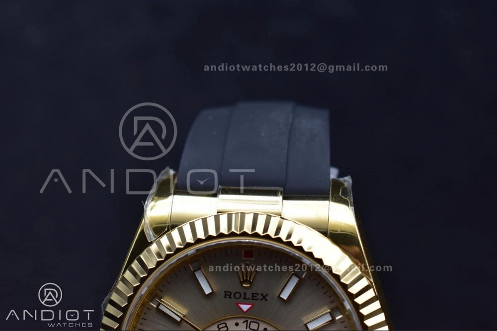 Sky-Dweller 336238 YG ZF 1:1 Best Edition YG Dial on Oysterflex Strap A23J (Gain Weight)