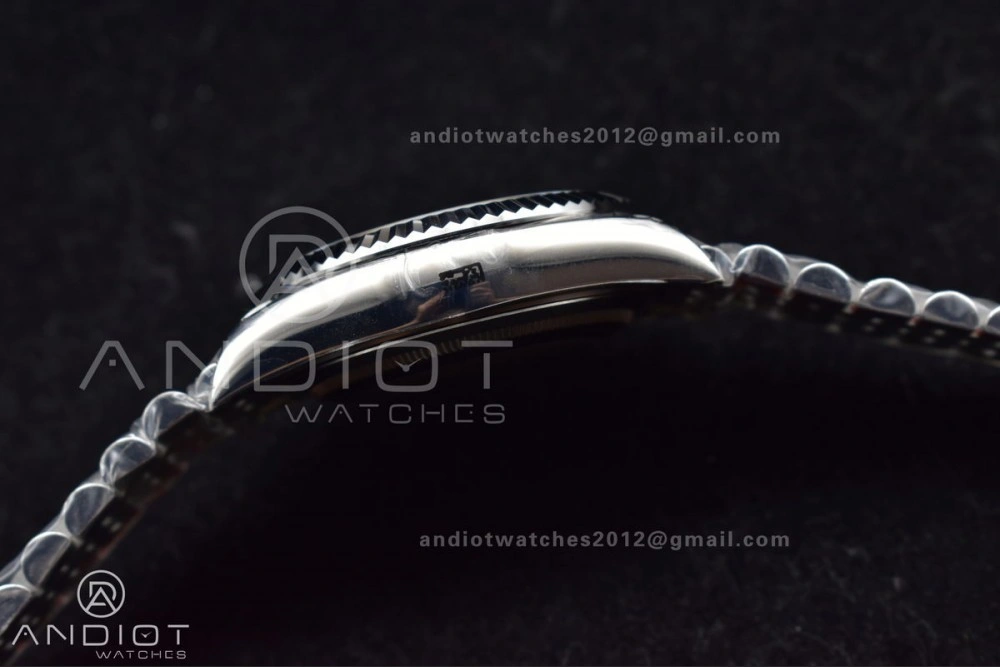 Skydweller SS Noob Best Edition White Dial On SS Jubilee Bracelet A23J