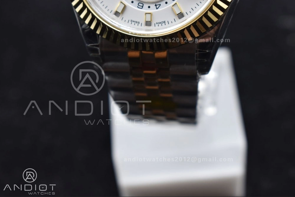 Skydweller SS YG Noob Best Edition White Dial On SS YG Bracelet A23J