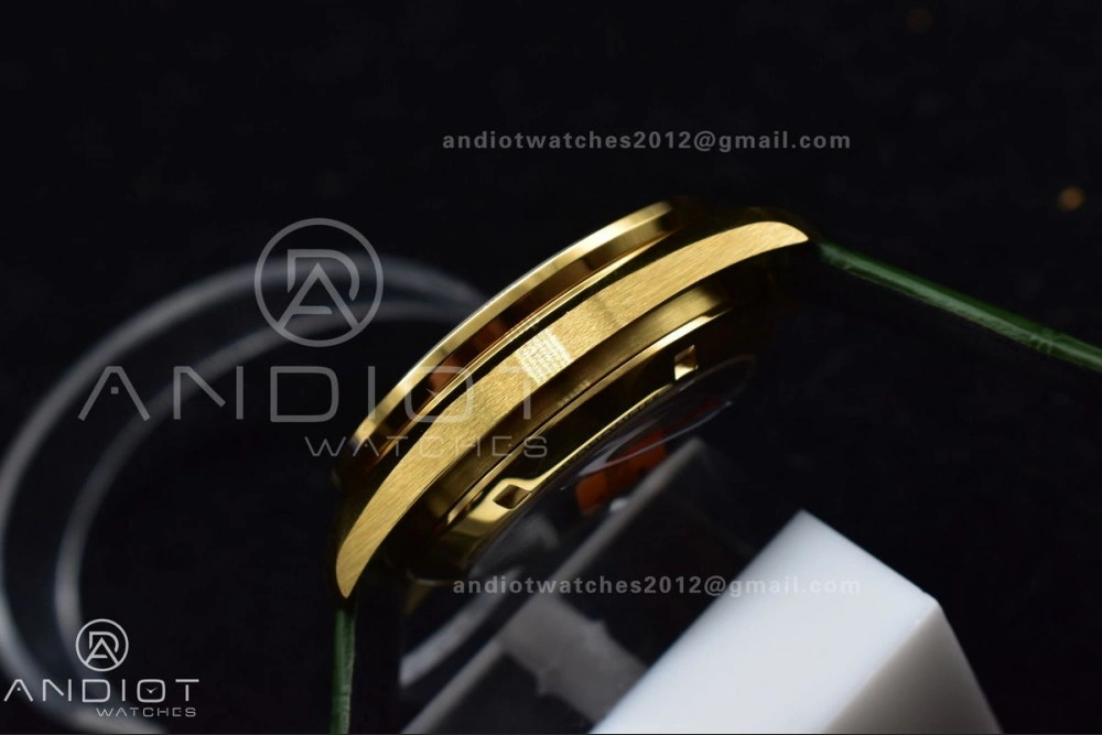 Speedmaster Moonwatch in Moonshine Gold YG RMF Best Edition Green Dial on Green Leather Strap Manual Chrono