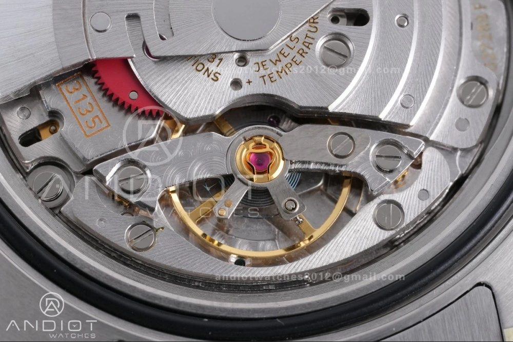 Submariner 116610 LV Green Ceramic 904L Steel VSF 1:1 Hulk Best Edition VS3135