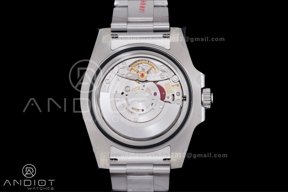 Submariner 116610 LV Green Ceramic Clean 904L 1:1 Hulk Best Edition On SS Bracelet SA3135