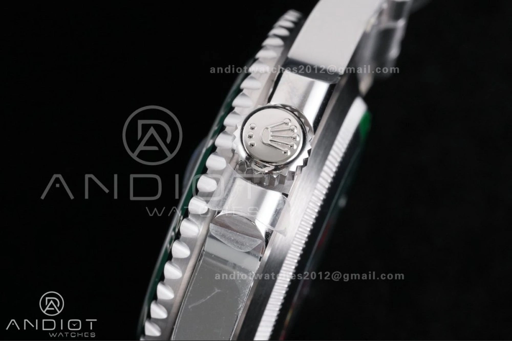 Submariner 116610 LV Green Ceramic Clean 904L 1:1 Hulk Best Edition On SS Bracelet SA3135