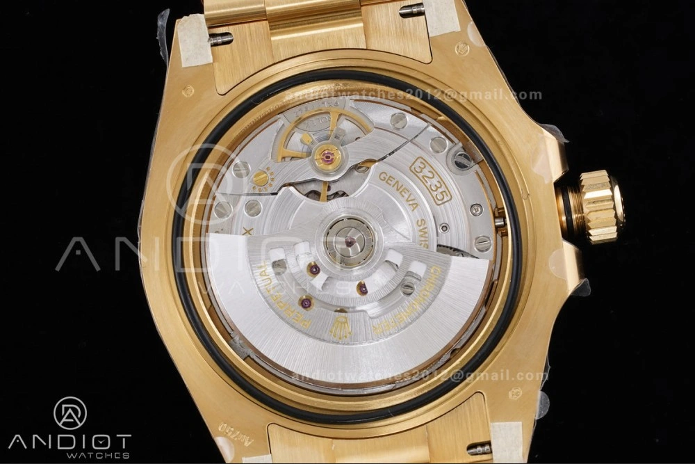 Submariner 126618 LN YG Clean 1:1 Best Edition Black Dial On YG Bracelet SH3235