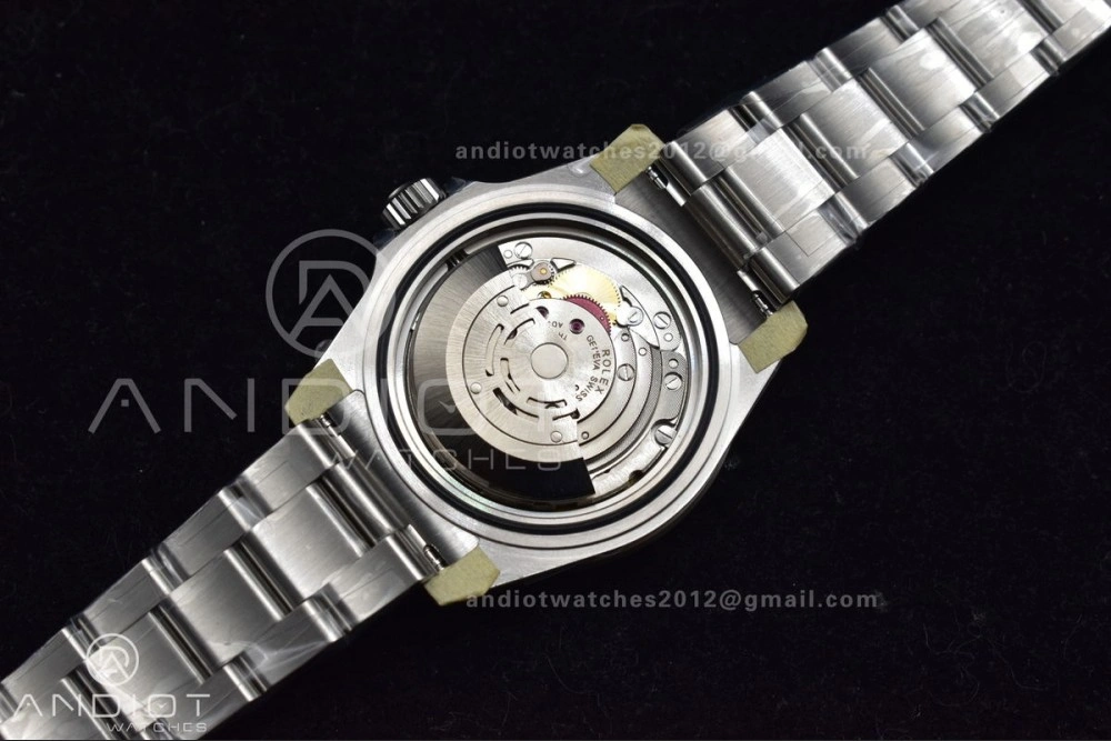 Submariner 16610 LV Green 904L Steel ARF1:1 Best Edition on SS Bracelet SH3135 V2