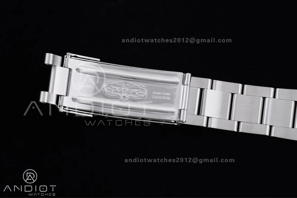 Submariner 16610 LV Green 904L Steel TMF 1:1 Kermit Best Edition on SS Bracelet SH3135