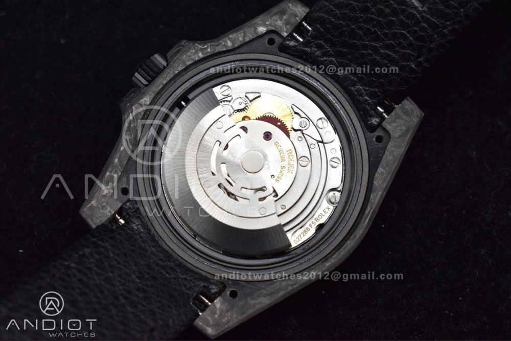 Submariner DIW Carbon VSF 1:1 Best Edition Black Red Dial on Black Nylon Strap VS3135