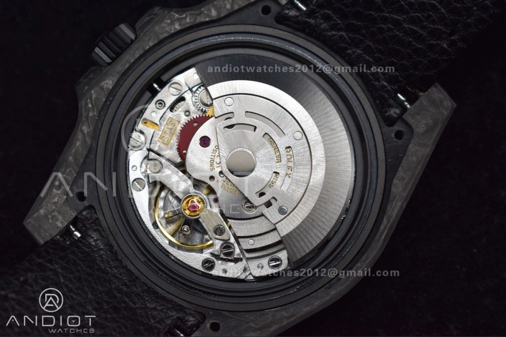 Submariner DIW Carbon VSF 1:1 Best Edition Black Red Dial on Black Nylon Strap VS3135