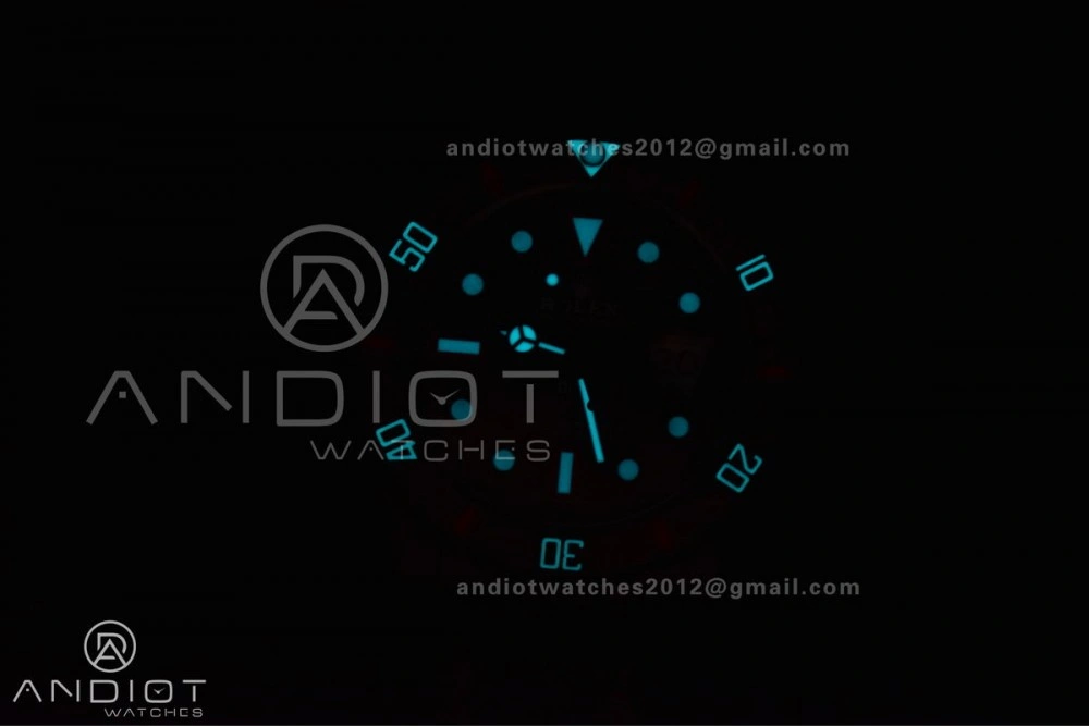 Submariner DIW Carbon VSF 1:1 Best Edition Black Red Dial on Black Nylon Strap VS3135