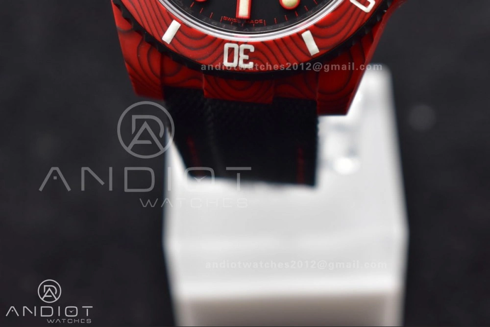 Submariner DIW Red Carbon VSF 1:1 Best Edition Black Dial on Black Nylon Strap VS3135
