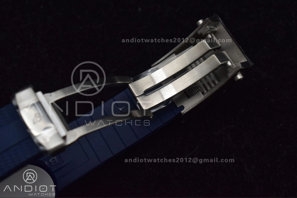 SuperOcean Automatic 42 SS BLSF 1:1 Best Edition Blue Dial on Blue Rubber Strap A2824