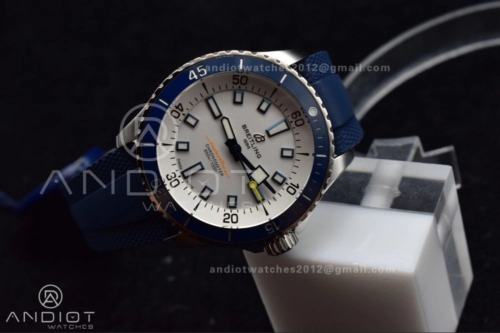 SuperOcean Automatic 42 SS BLSF 1:1 Best Edition White Dial on Blue Rubber Strap A2824