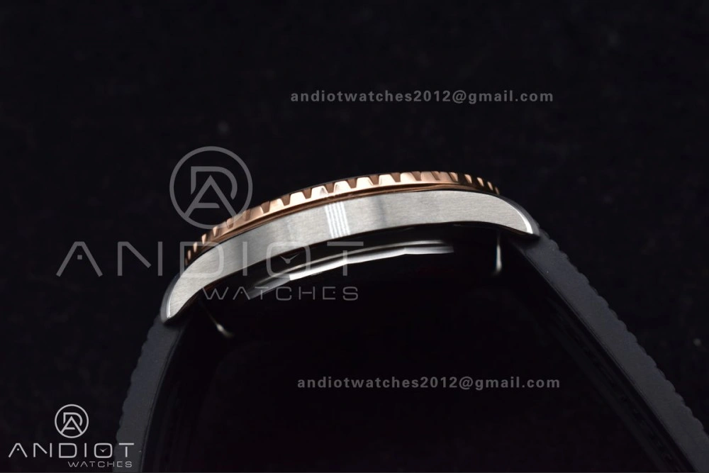 SuperOcean Automatic 42 SS RG BLSF 1:1 Best Edition Black Dial on Black Rubber Strap A2824