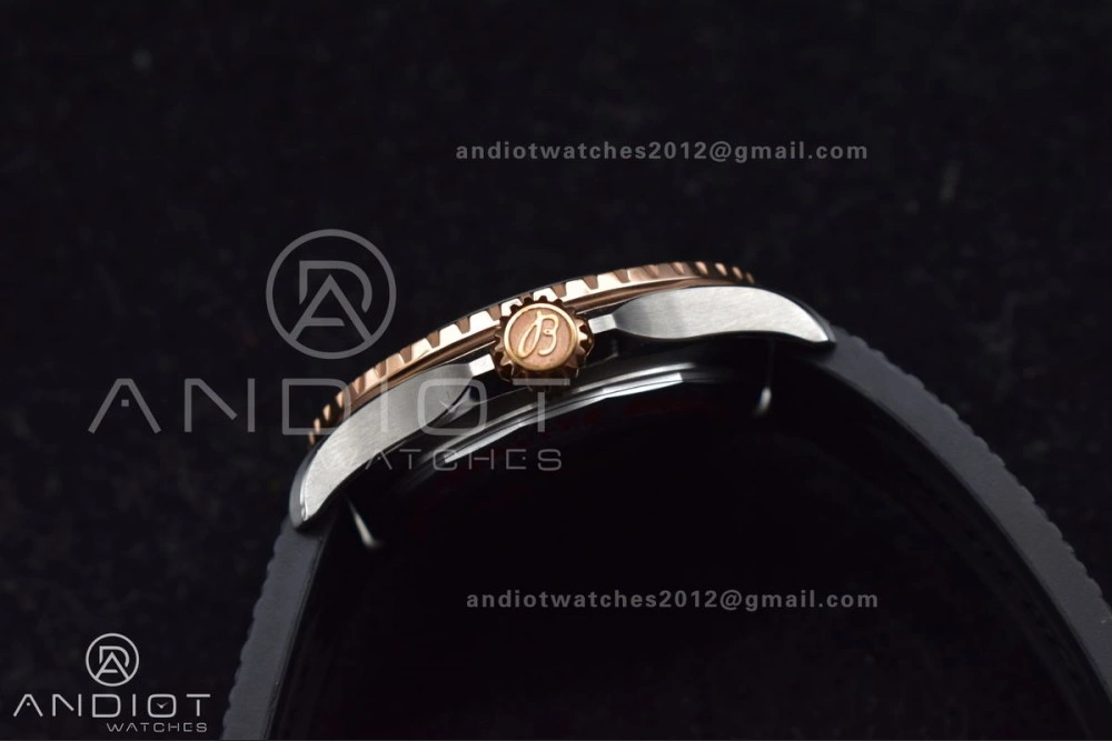 SuperOcean Automatic 42 SS RG BLSF 1:1 Best Edition Black Dial on Black Rubber Strap A2824