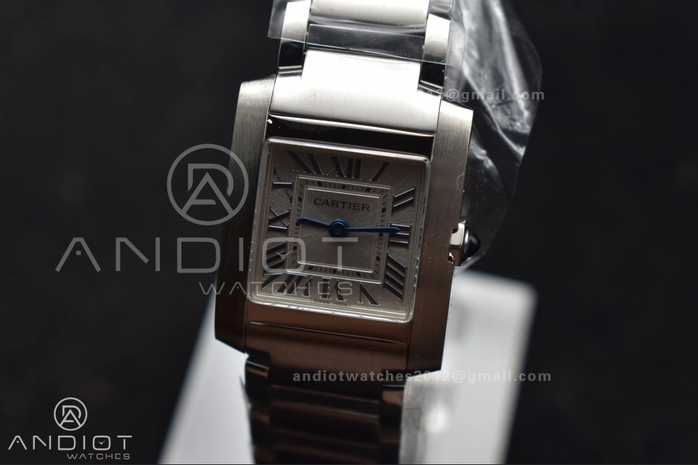 Tank Francaise Small SS KRF 1:1 Best Edition White Dial on SS Bracelet Ronda Quartz