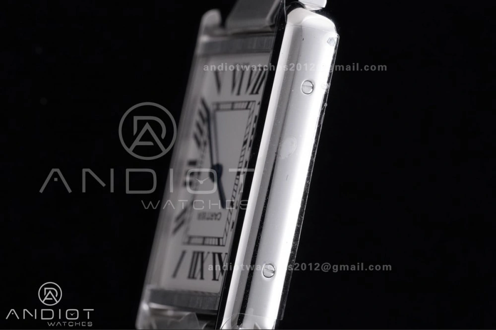 Tank Solo 27.5x34.8mm AF SS White Dial on SS Bracelet Ronda Quartz