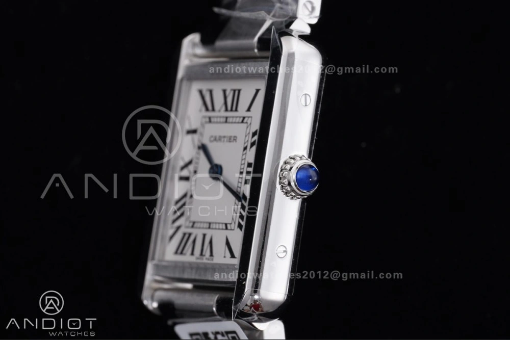 Tank Solo 31x24.4mm AF SS White Dial on SS Bracelet Ronda Quartz