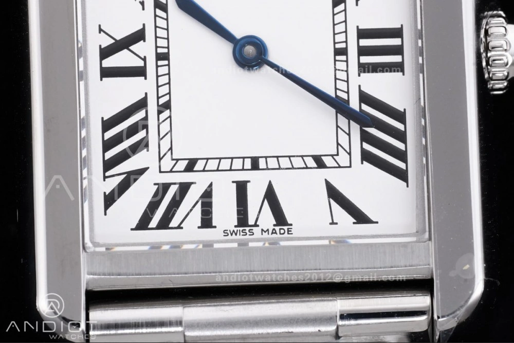 Tank Solo 31x24.4mm AF SS White Dial on SS Bracelet Ronda Quartz