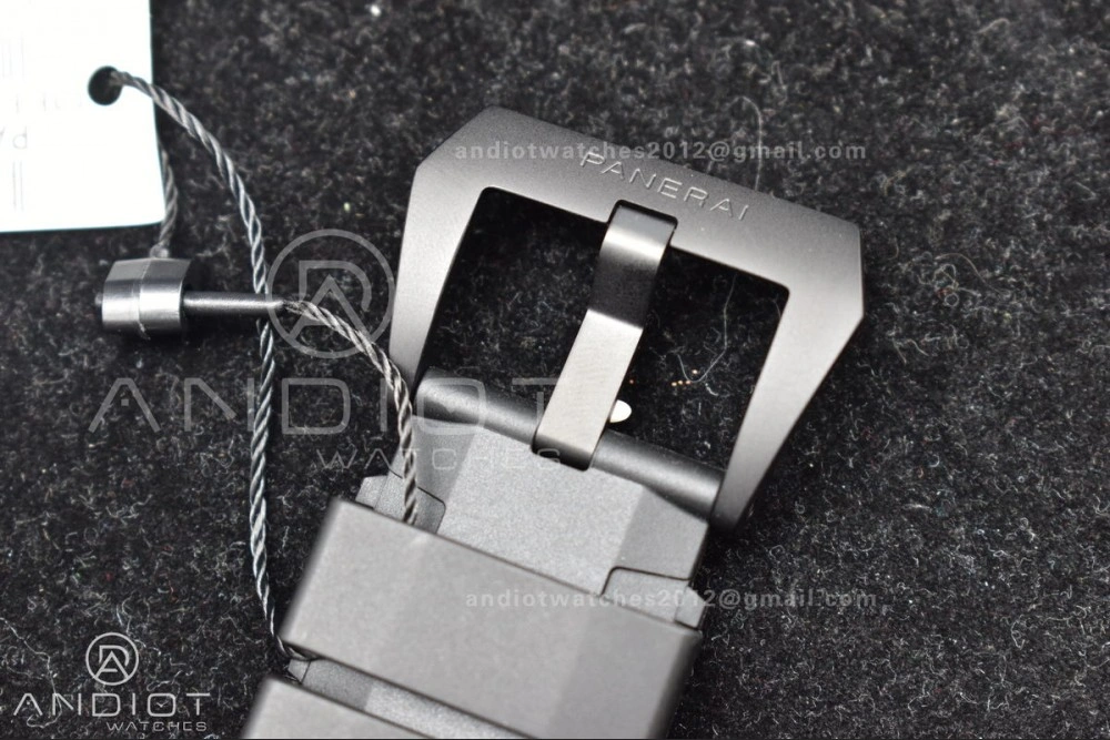 VS Factory PAM 1039 Submersible Luna Rossa GMT 47mm