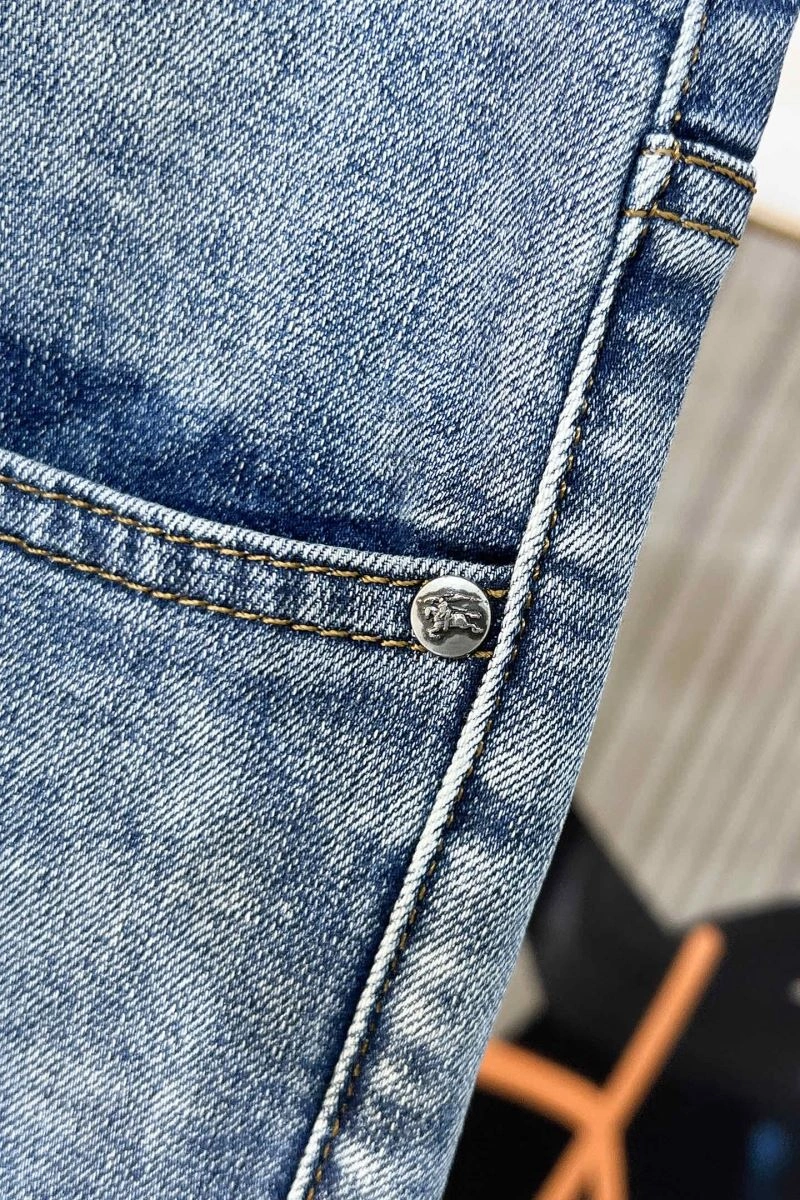 Burberry Jeans