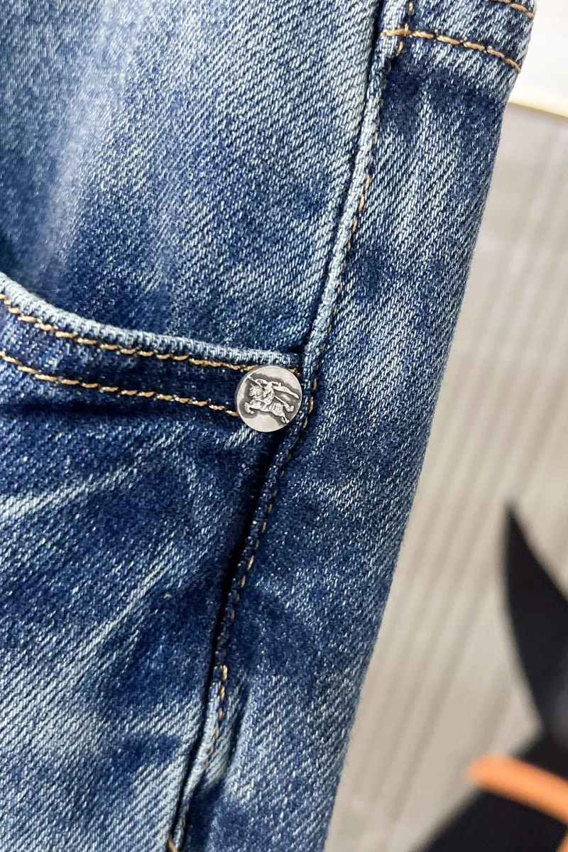 Burberry Jeans