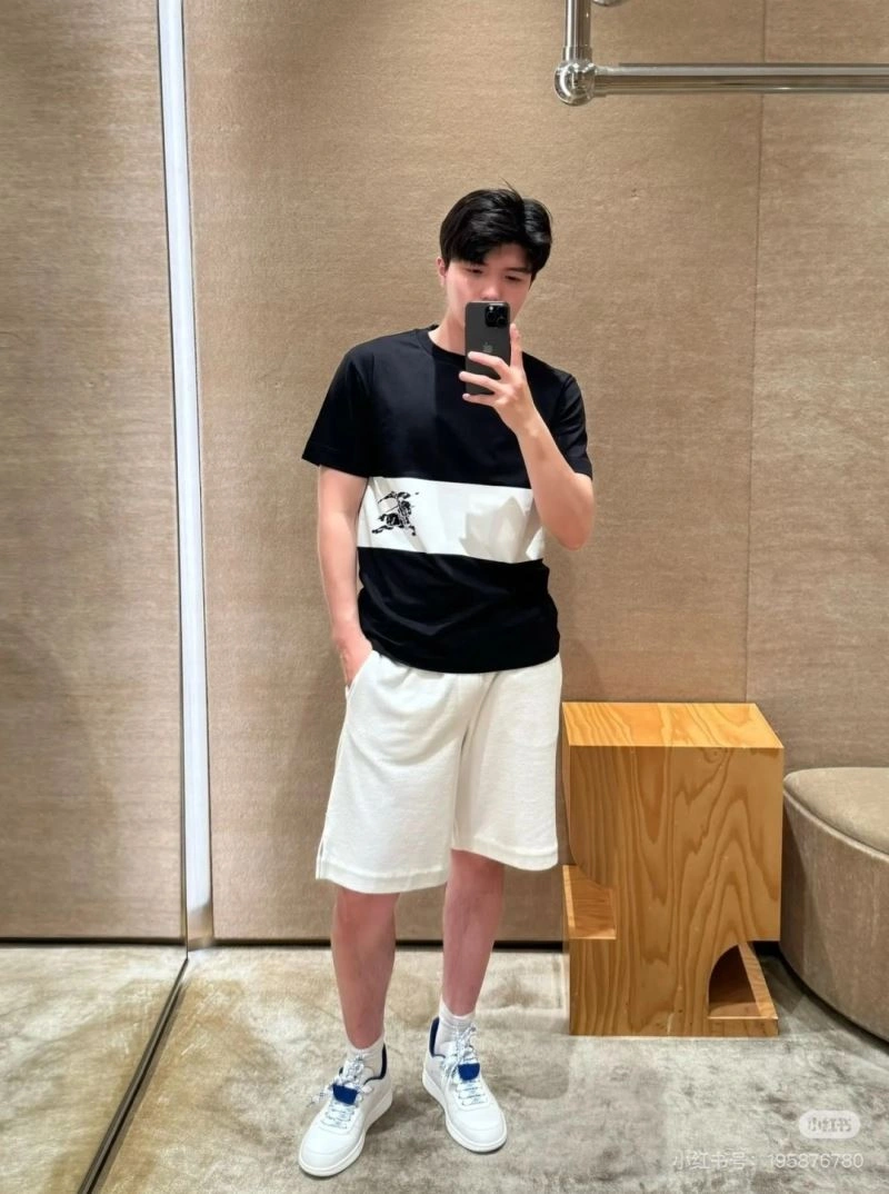 Burberry T-Shirts