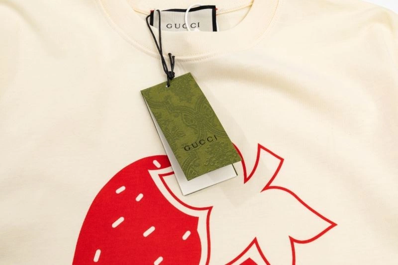 Burberry T-Shirts