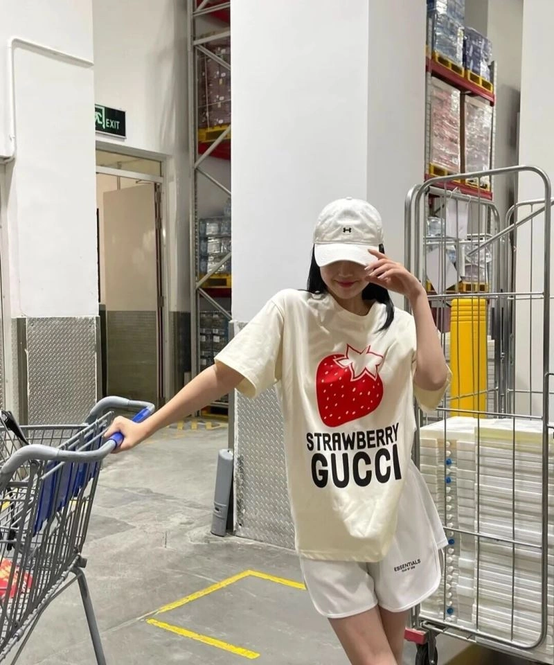 Burberry T-Shirts