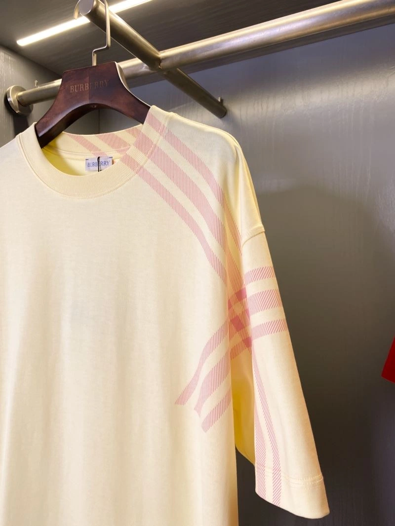 Burberry T-Shirts