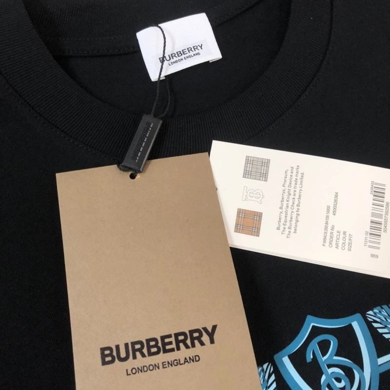 Faithkeybiz Burberry T-Shirts