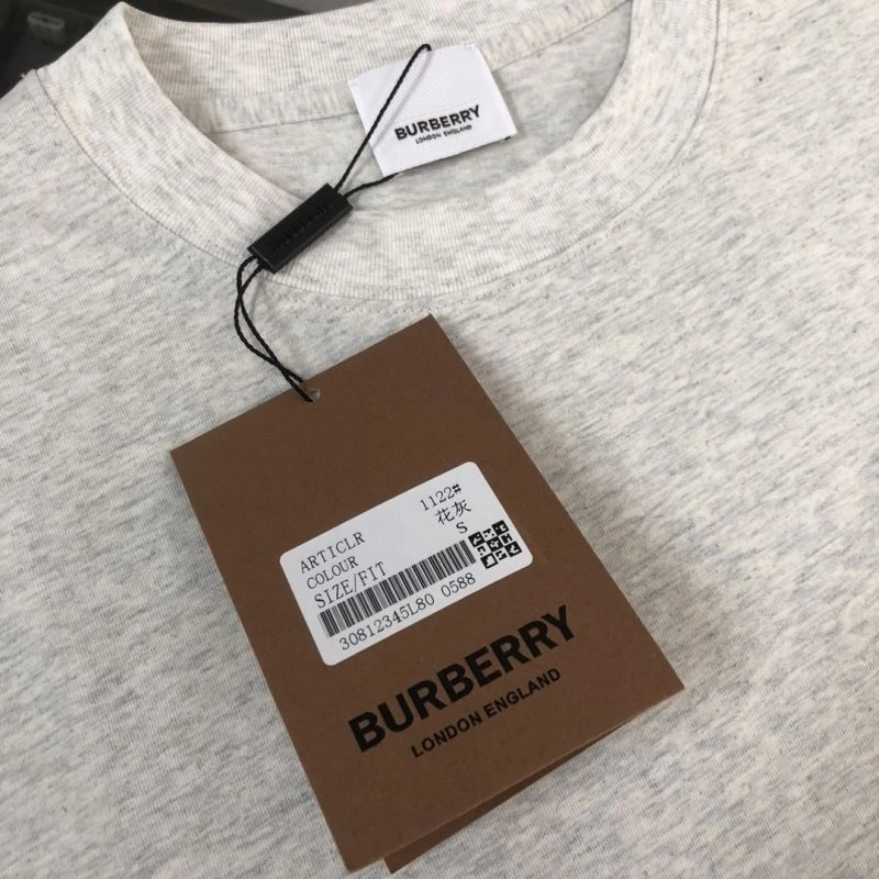 Faithkeybiz Burberry T-Shirts