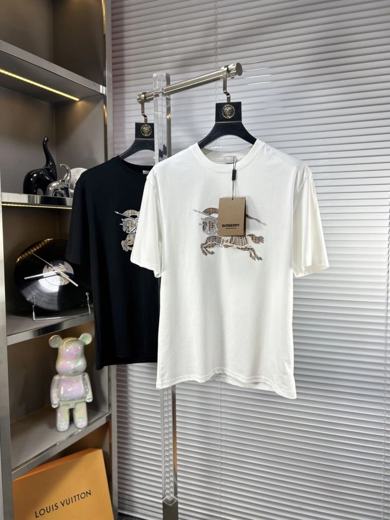 Faithkeybiz Burberry T-Shirts