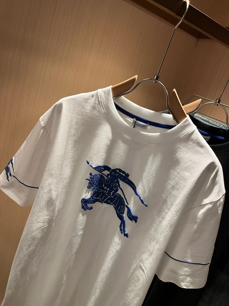 Faithkeybiz Burberry T-Shirts